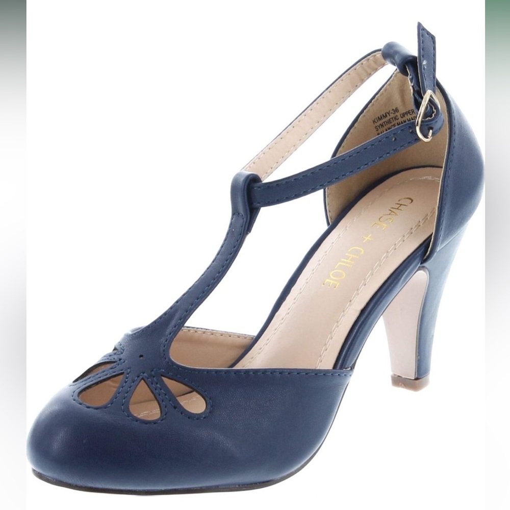 CHASE & CHLOE NAVY PUMPS SIZE 10